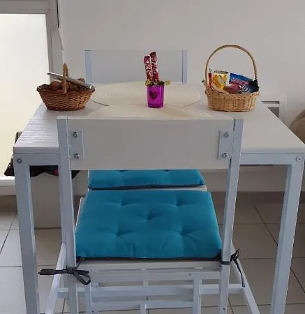 Studio Meuble Confortable * Baccarat